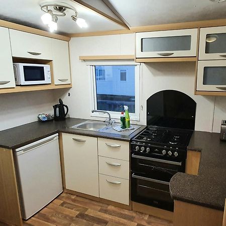 Carnaby Holiday Caravan, West Sands, Селси Экстерьер фото